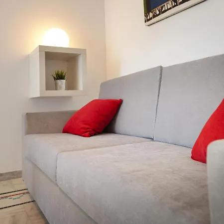 111 Alberca 8-3 * Denia